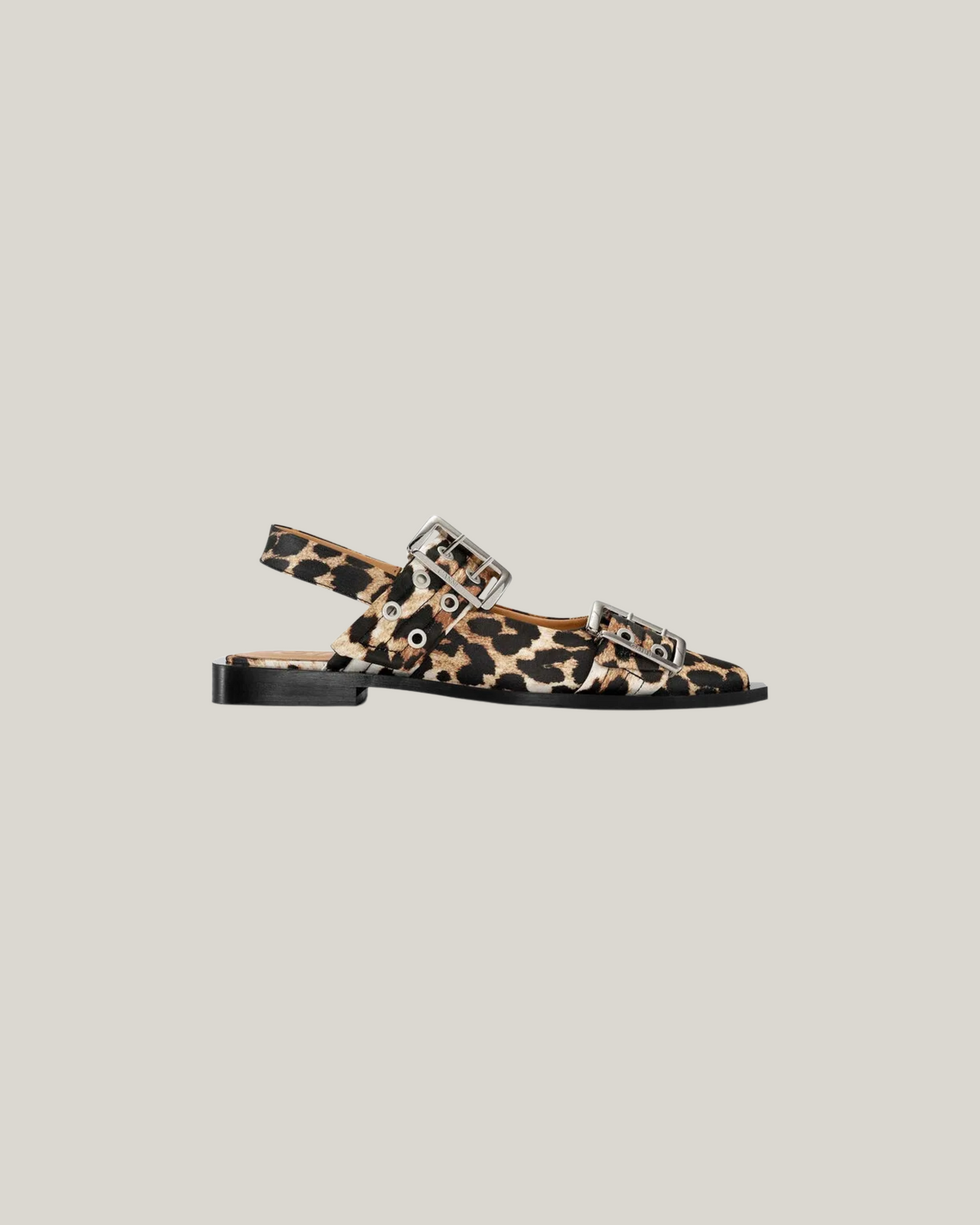 LEOPARD BUCKLE BALLERINAS