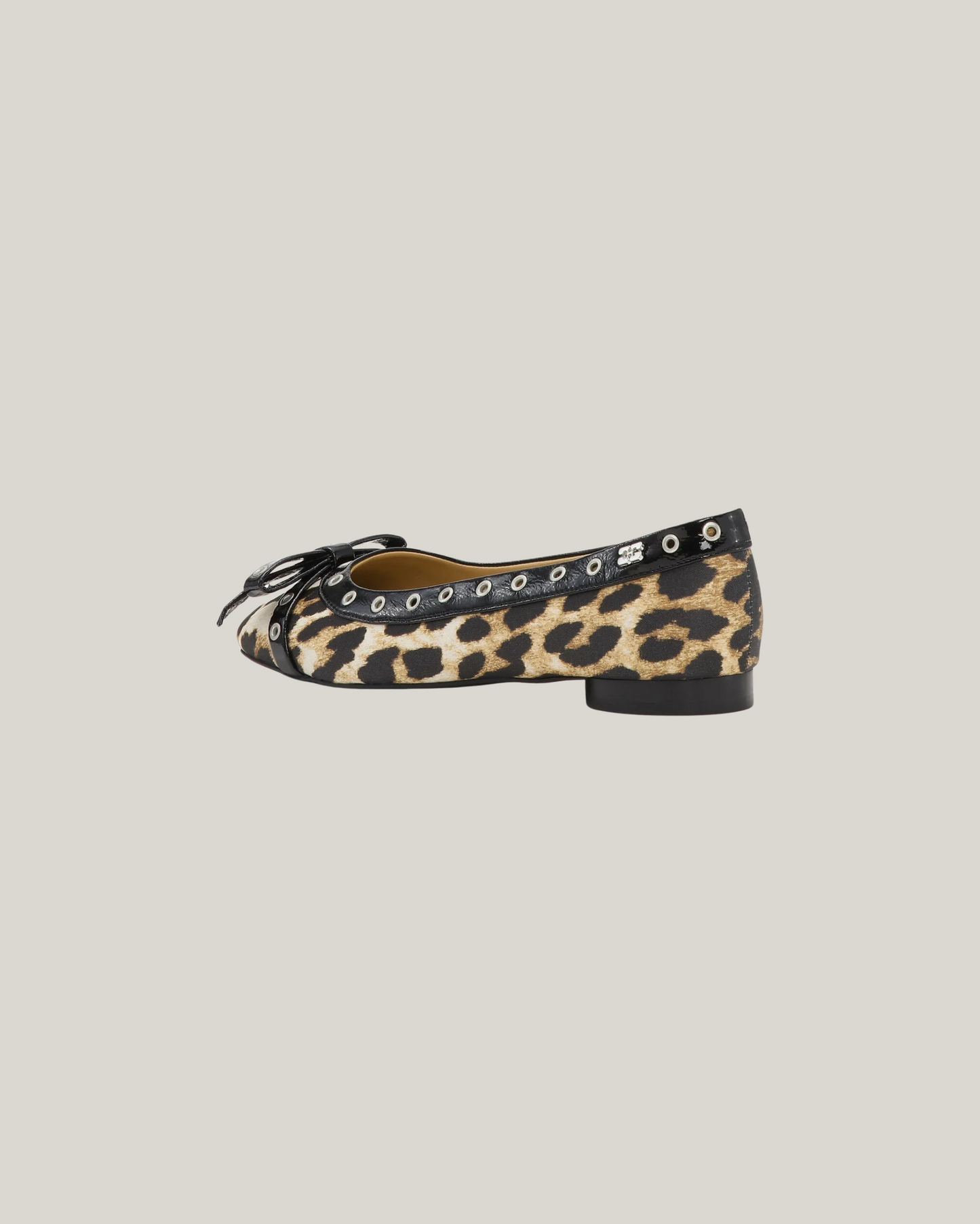 LEOPARD EYELET BOW BALLERINAS