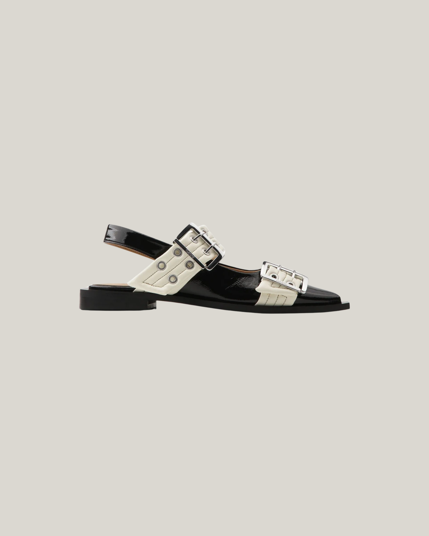 BLACK/EGRET BUCKLE BALLERINAS