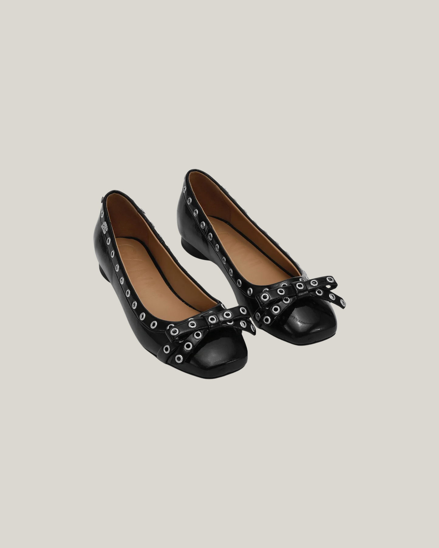 BLACK EYELET BOW BALLERINAS